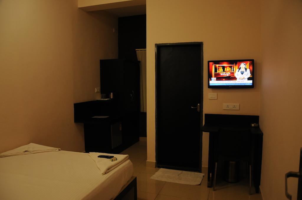 Hotel Sri Krishna Residency Udupi Kamer foto