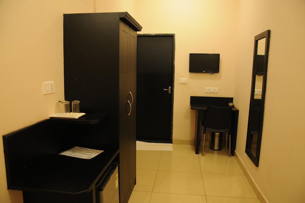 Hotel Sri Krishna Residency Udupi Buitenkant foto