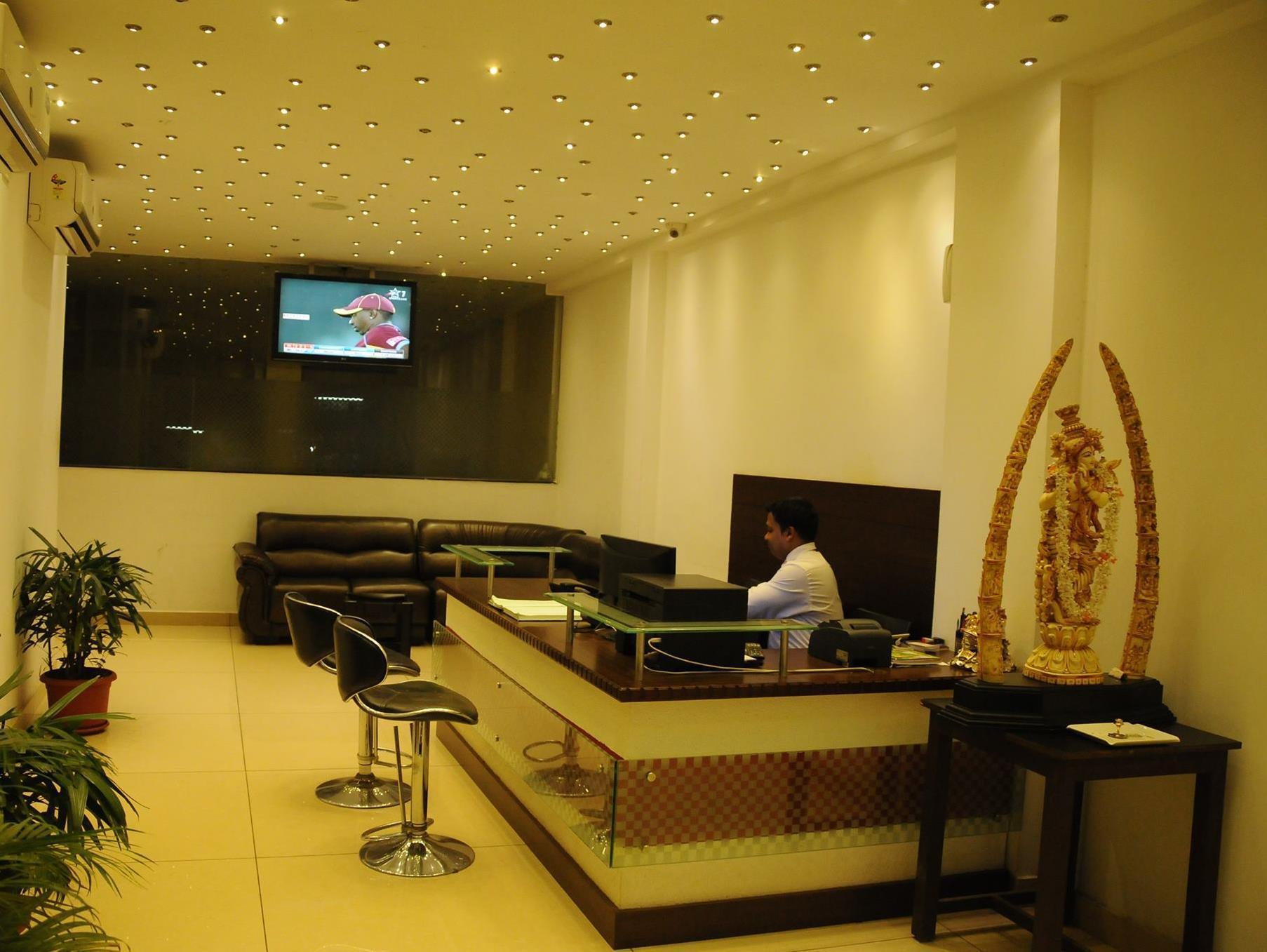 Hotel Sri Krishna Residency Udupi Buitenkant foto