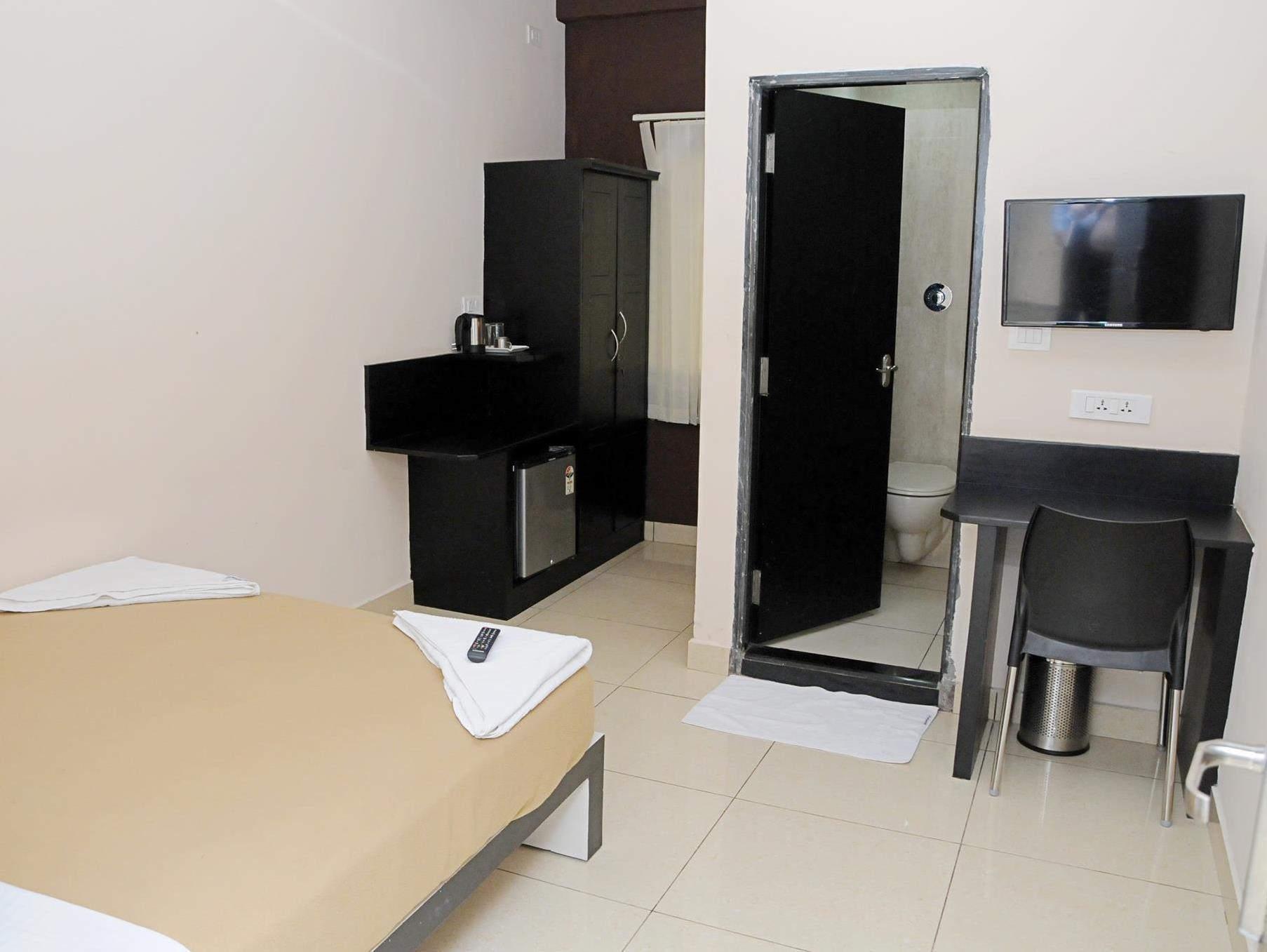 Hotel Sri Krishna Residency Udupi Buitenkant foto